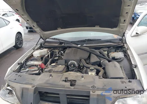 2006 Lincoln Town Car Designer Series z USA, uszkodzony, nr VIN 1LNHM83V66Y614960